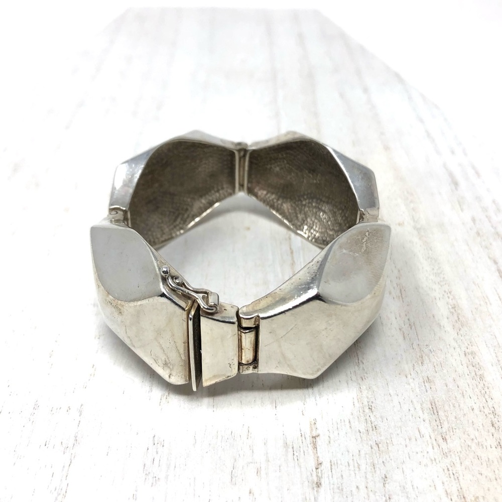 UNOAERRE collector’s sterling bracelet, 61.1g